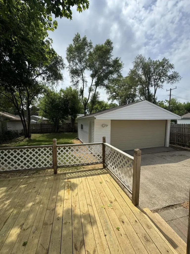 1051 1051 Redleaf Lane Ypsilanti Charter Township MI 48198