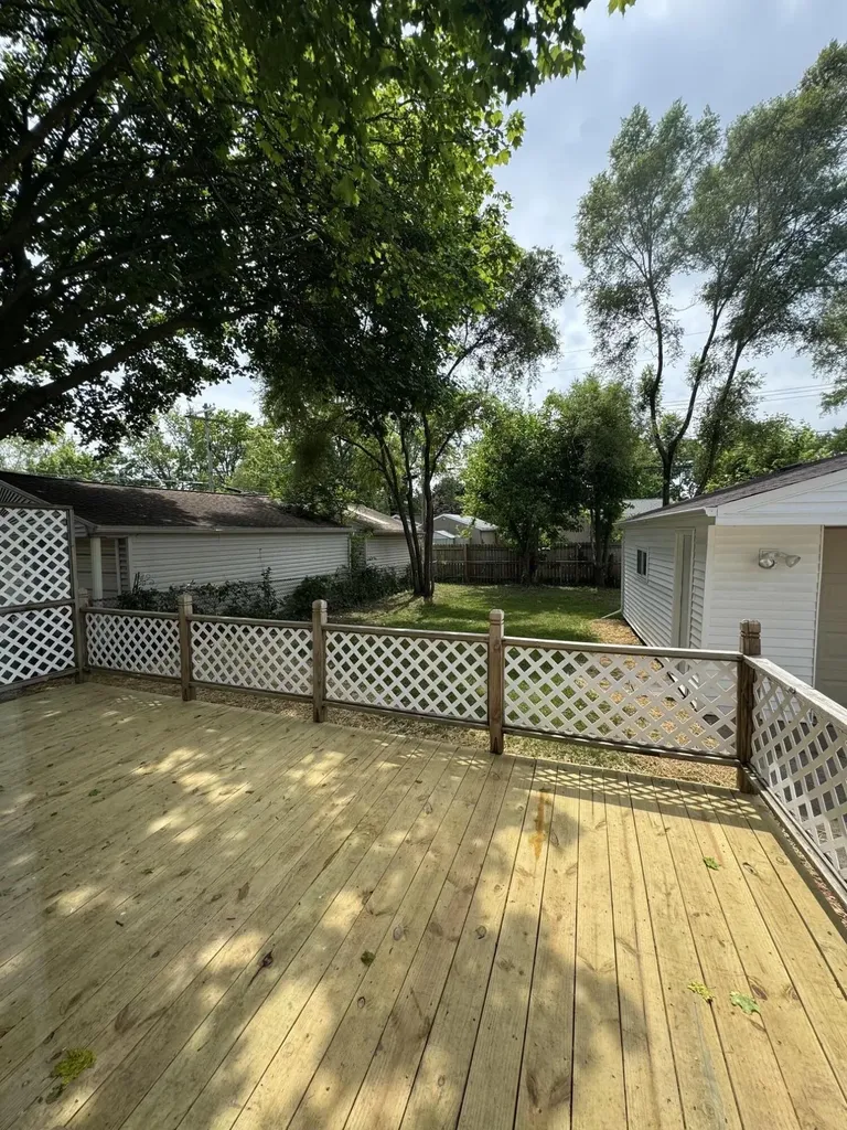 1051 1051 Redleaf Lane Ypsilanti Charter Township MI 48198