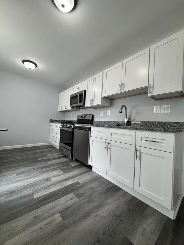 1051 1051 Redleaf Lane Ypsilanti Charter Township MI 48198