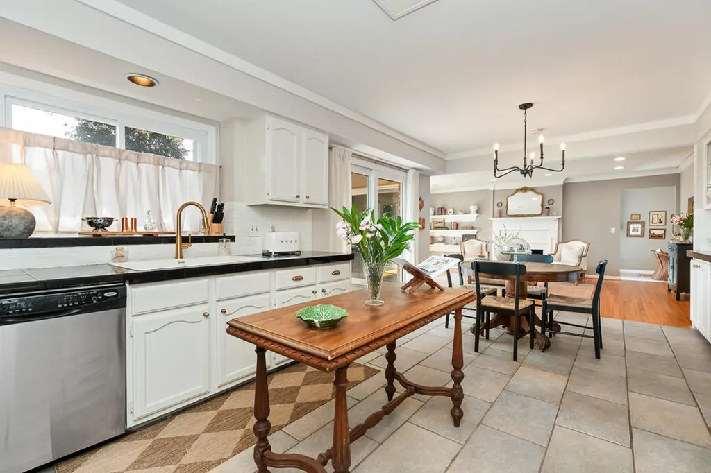 2805 Powderhorn Ridge Road Rochester Hills City MI 48309