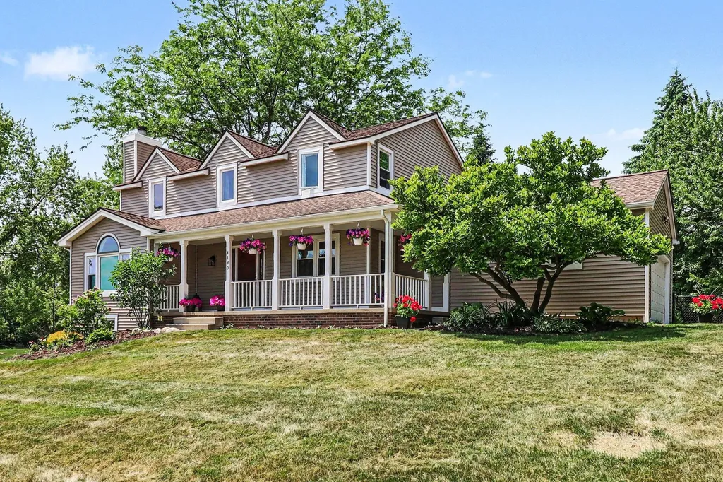 4190 Glen Eagles Court Webster Township MI 48103