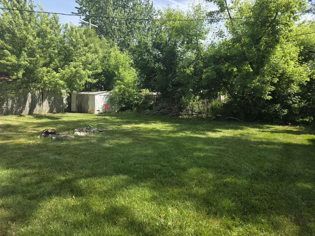 1060 Commonwealth Avenue Ypsilanti Charter Township MI 48198