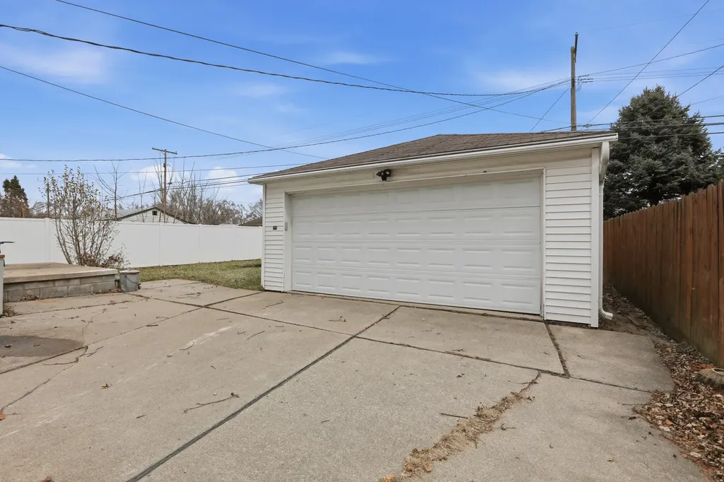 11920 Cavell Street Livonia City MI 48150