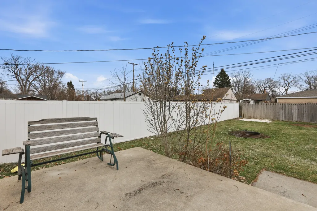 11920 Cavell Street Livonia City MI 48150