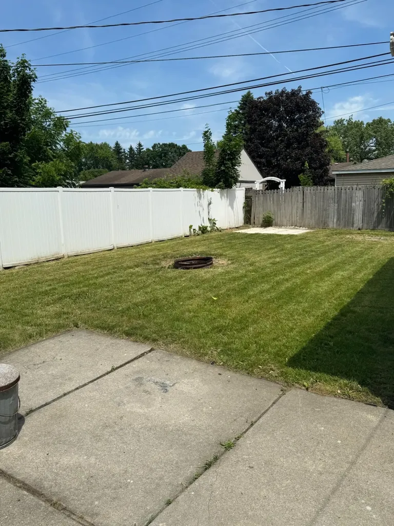11920 Cavell Street Livonia City MI 48150