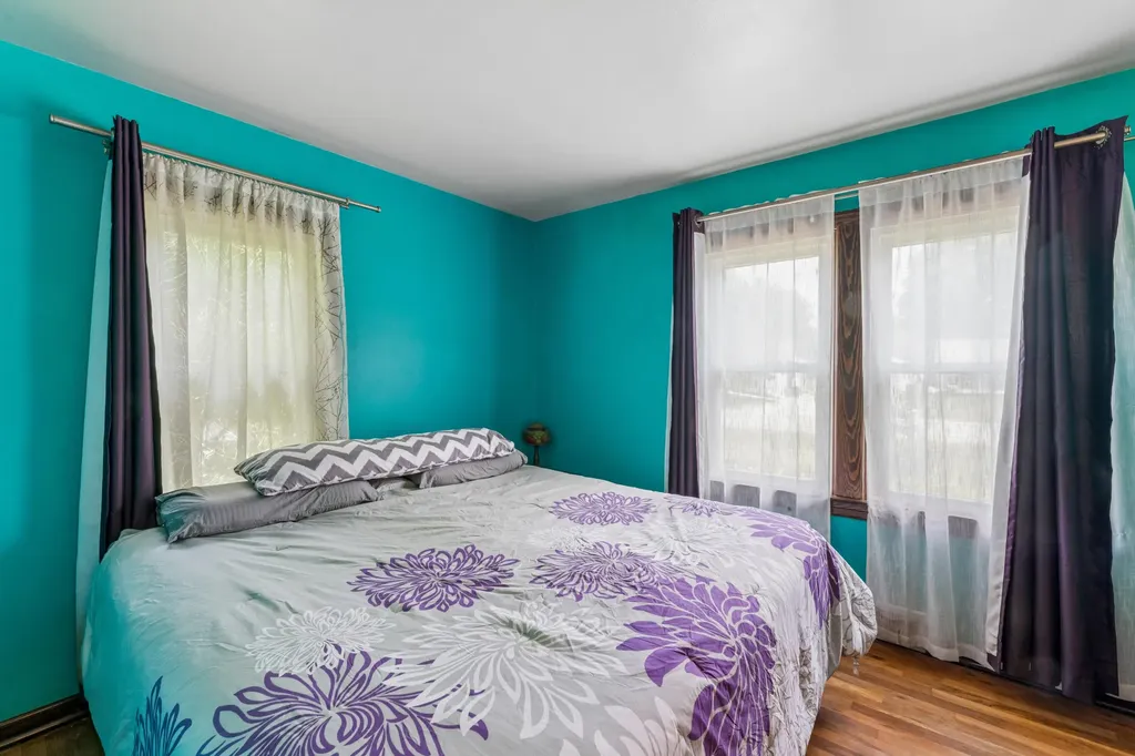 1446 Mintola Avenue Flint Charter Township MI 48532