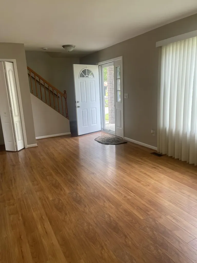8303 Lenore Street Dearborn Heights City MI 48127