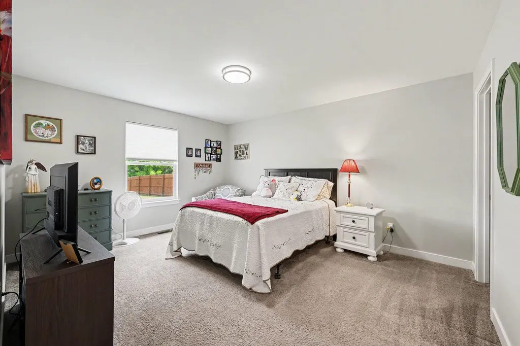 831 Sarah Lane Milan City MI 48160