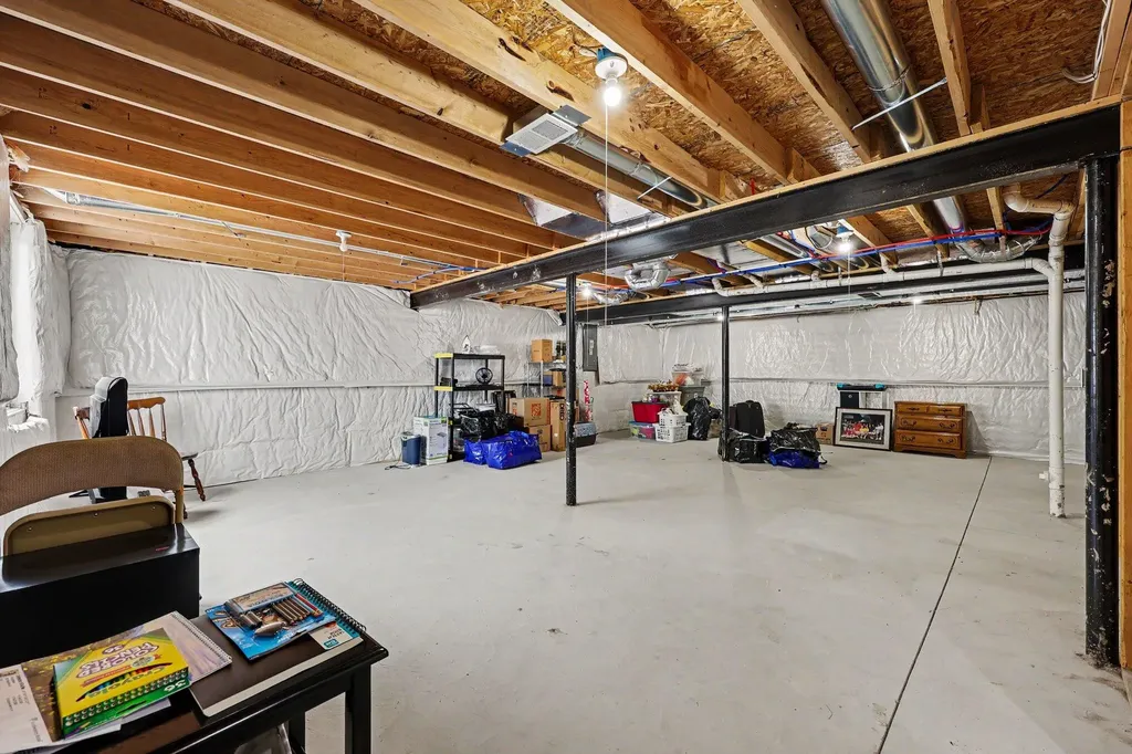 831 Sarah Lane Milan City MI 48160