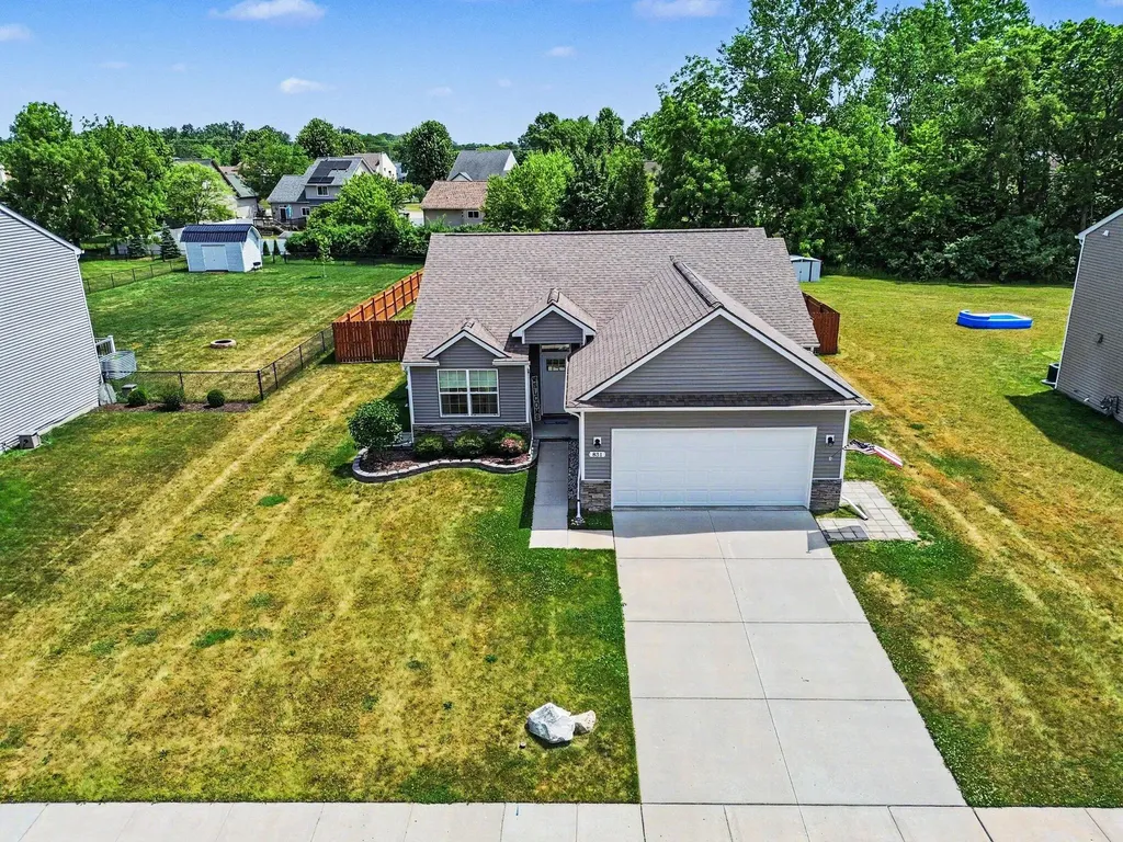 831 Sarah Lane Milan City MI 48160