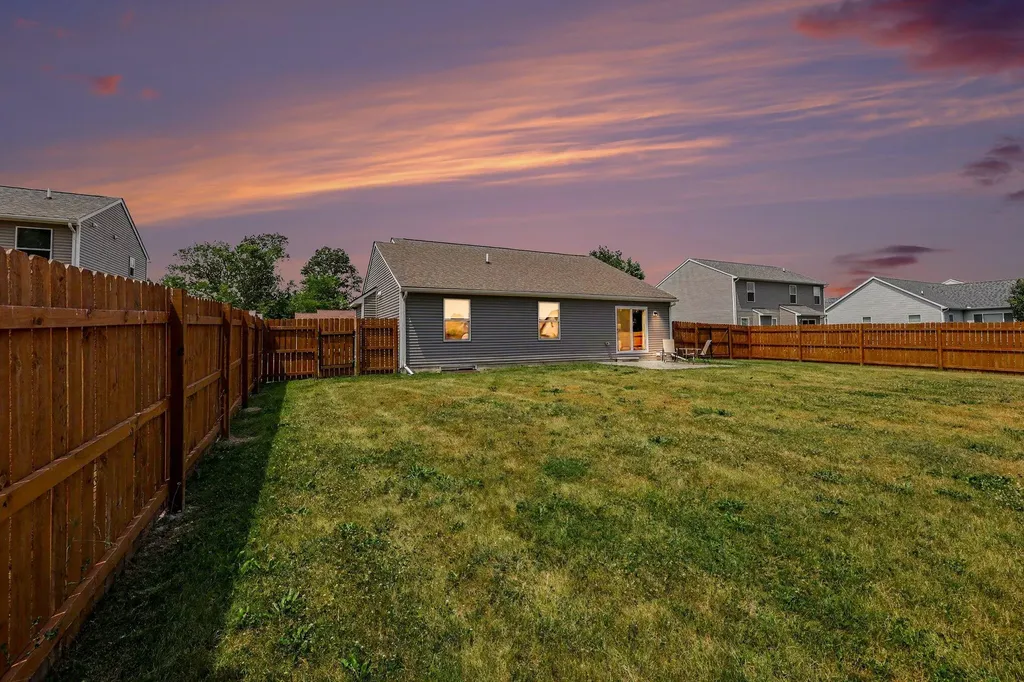 831 Sarah Lane Milan City MI 48160