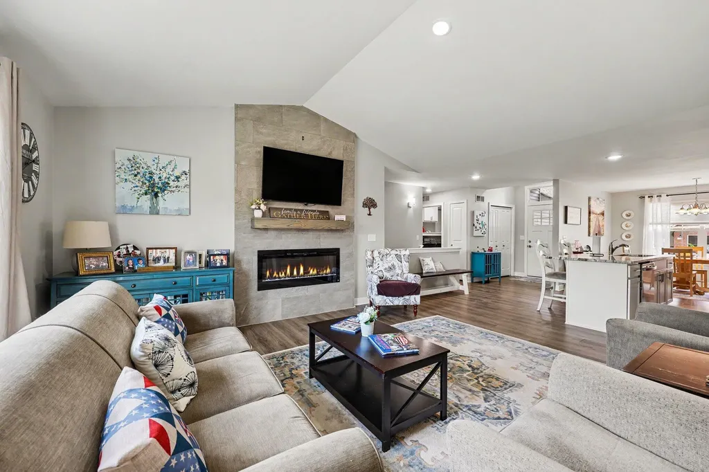 831 Sarah Lane Milan City MI 48160