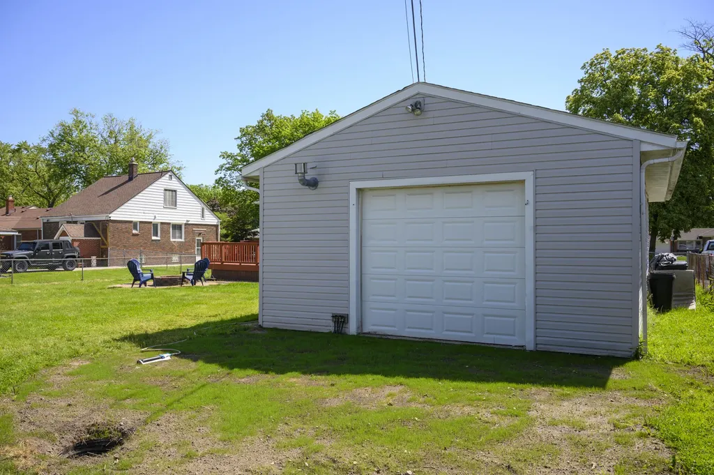 27803 Ruehle Street St. Clair Shores City MI 48081