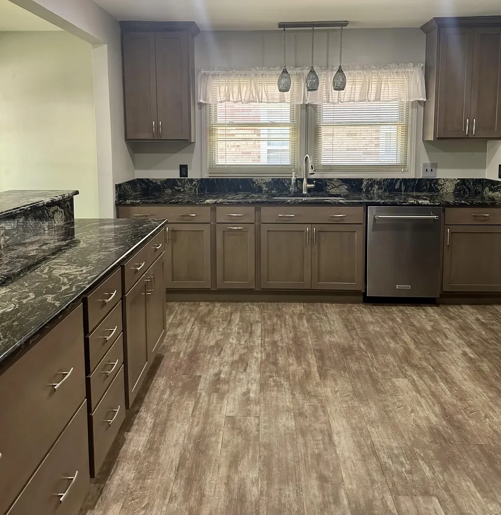 1753 N Silvery Lane Dearborn City MI 48128