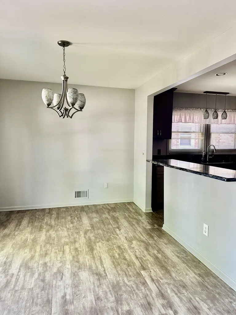 1753 N Silvery Lane Dearborn City MI 48128
