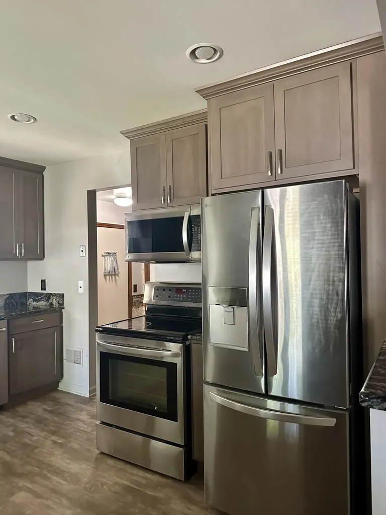 1753 N Silvery Lane Dearborn City MI 48128