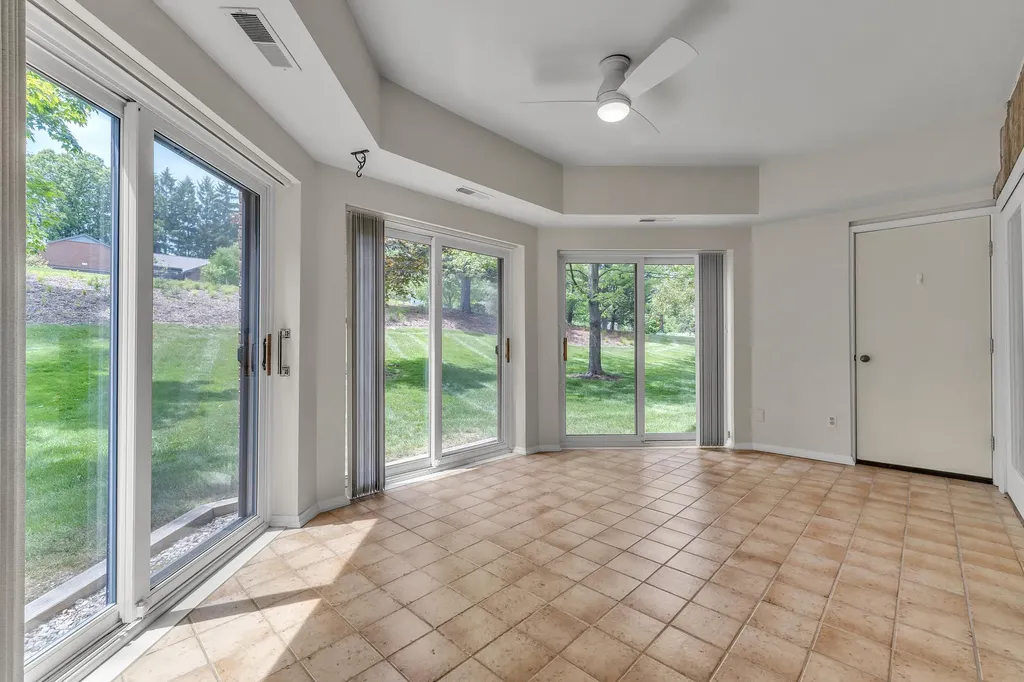2115 Nature Cove Court Ann Arbor City MI 48104