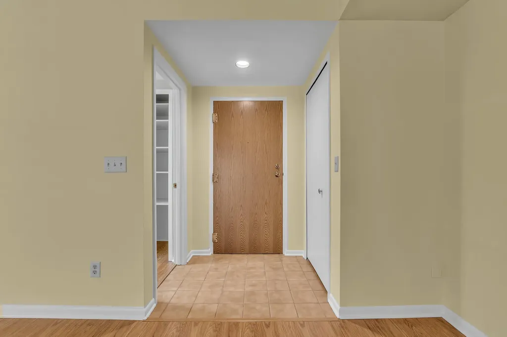 2115 Nature Cove Court Ann Arbor City MI 48104