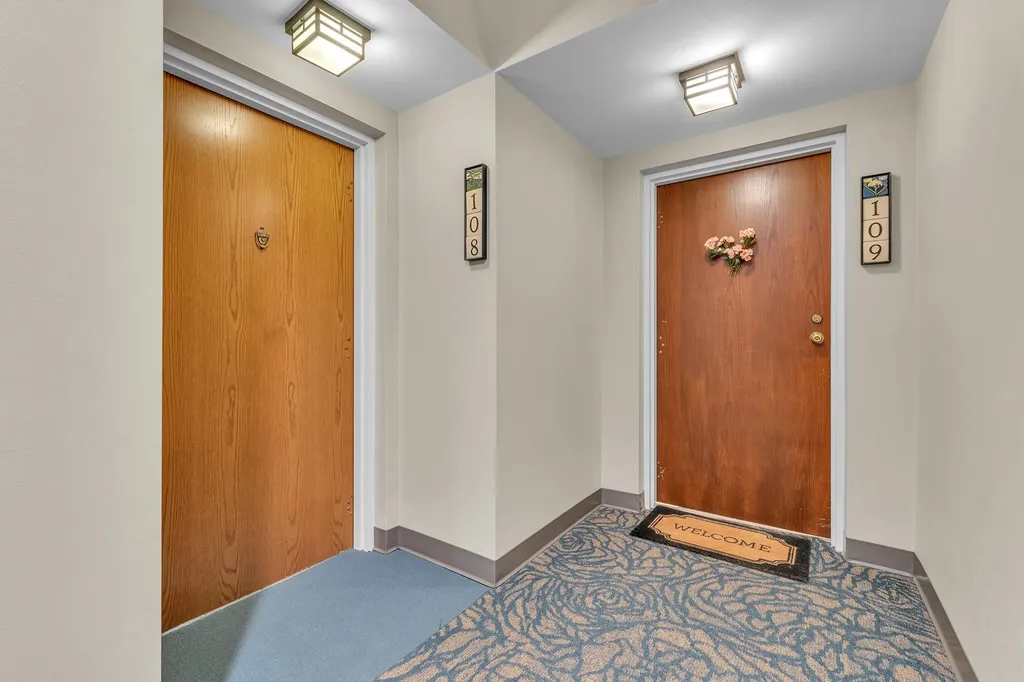 2115 Nature Cove Court Ann Arbor City MI 48104
