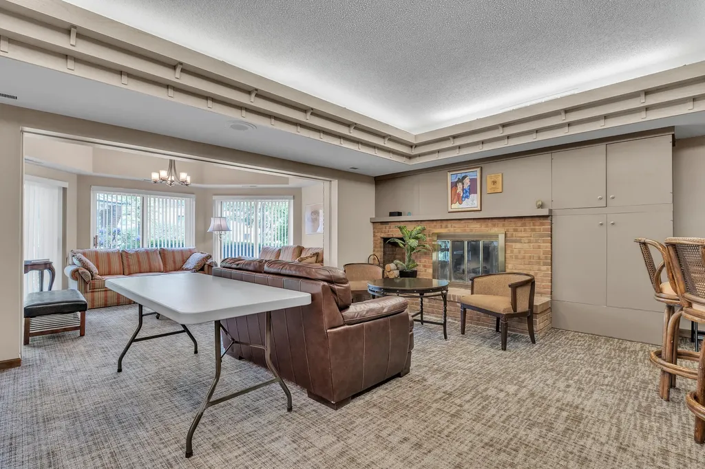 2115 Nature Cove Court Ann Arbor City MI 48104