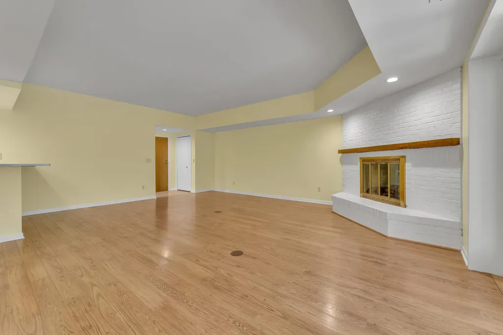 2115 Nature Cove Court Ann Arbor City MI 48104