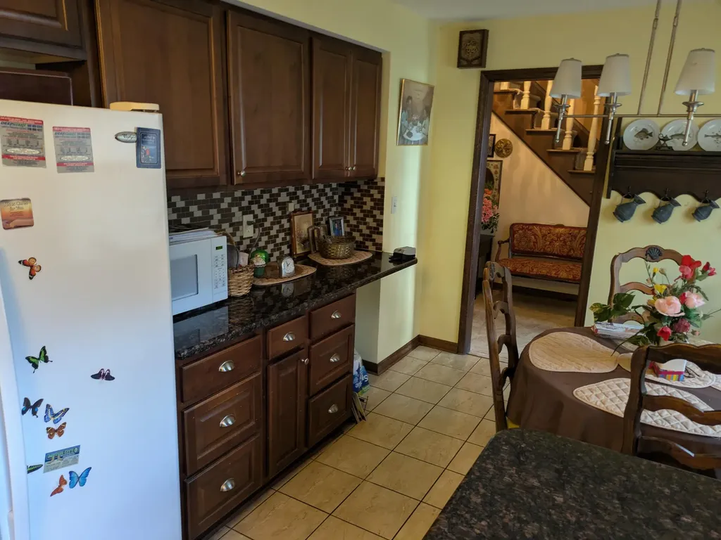 22909 Newport Street Southfield City MI 48075