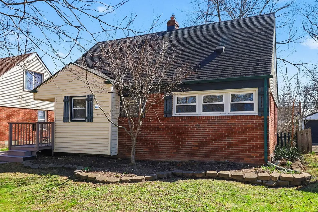 20450 Lancaster Street Harper Woods City MI 48225