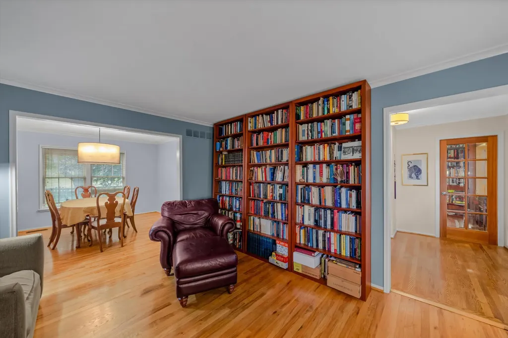 1351 King George Boulevard Ann Arbor City MI 48108