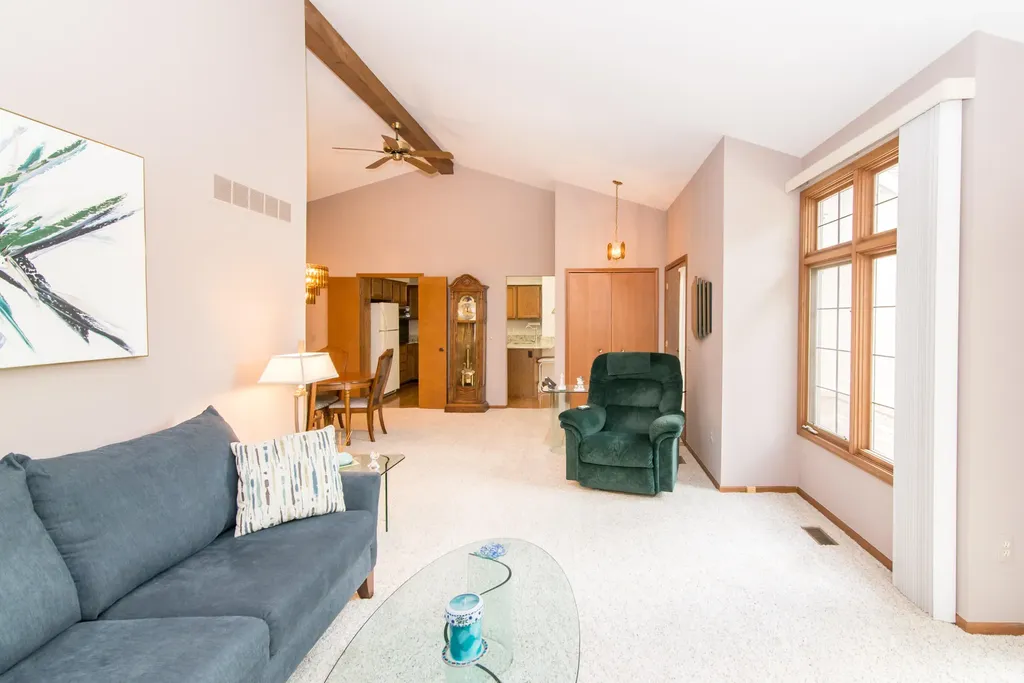 37648 N Laurel Park Drive Livonia City MI 48152