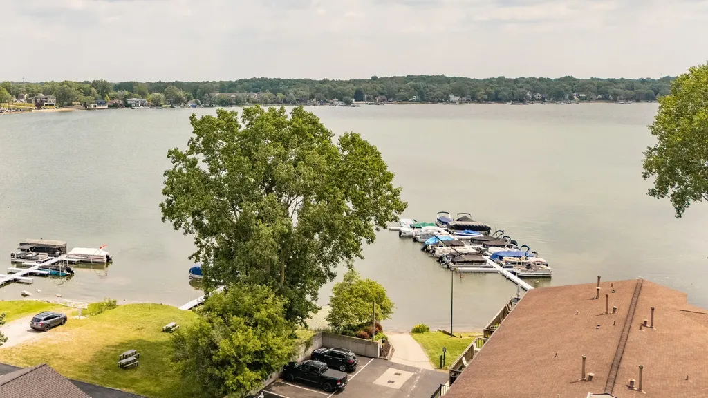 875 S Pontiac Trail Walled Lake City MI 48390