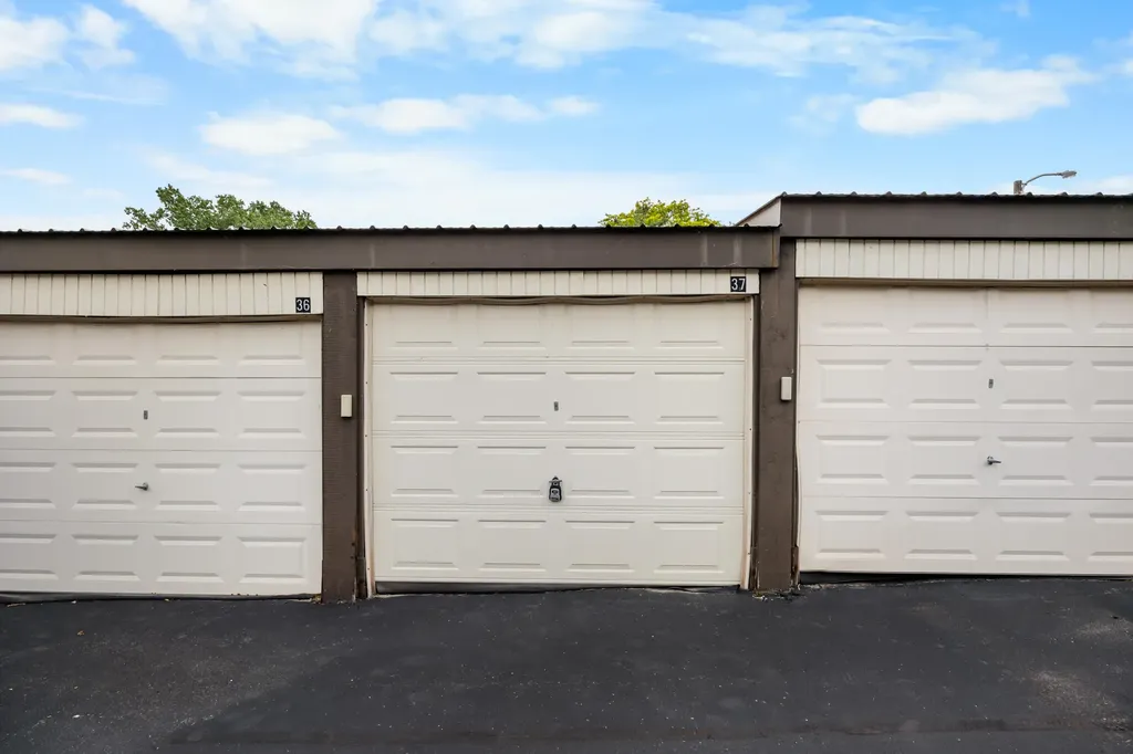875 S Pontiac Trail Walled Lake City MI 48390