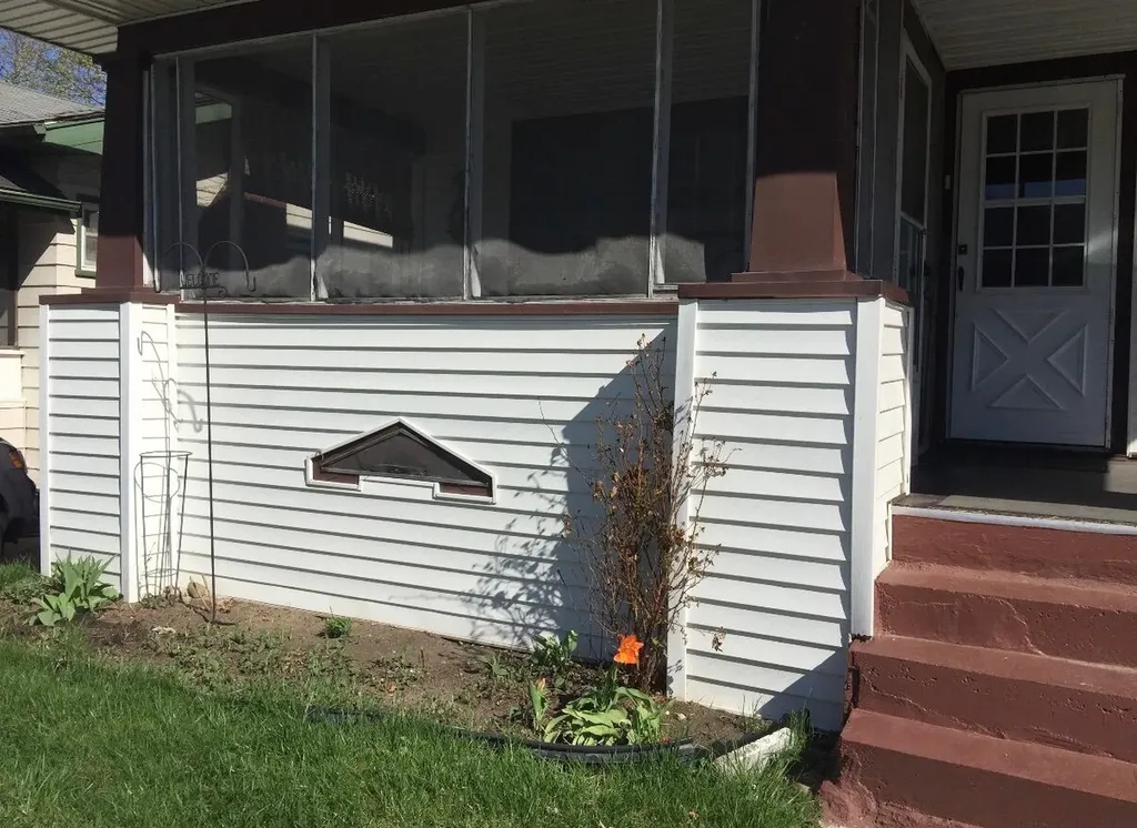 134 W Baker Street Flint City MI 48505