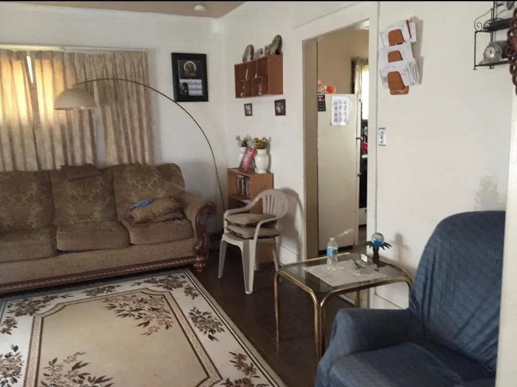 134 W Baker Street Flint City MI 48505