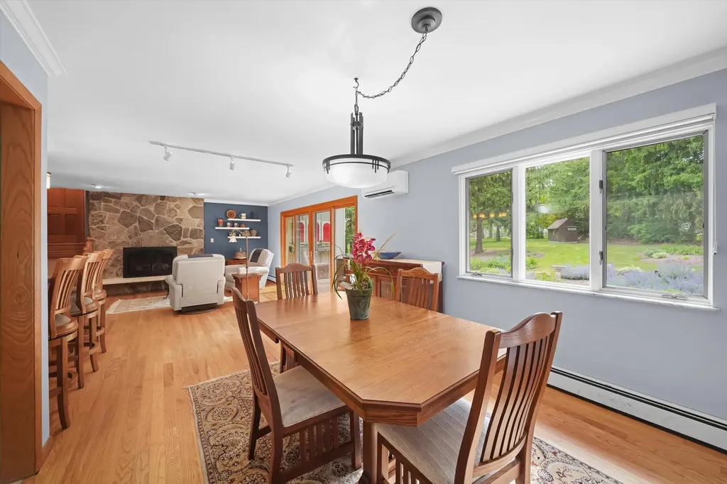 1510 York Terrace York Charter Township MI 48176