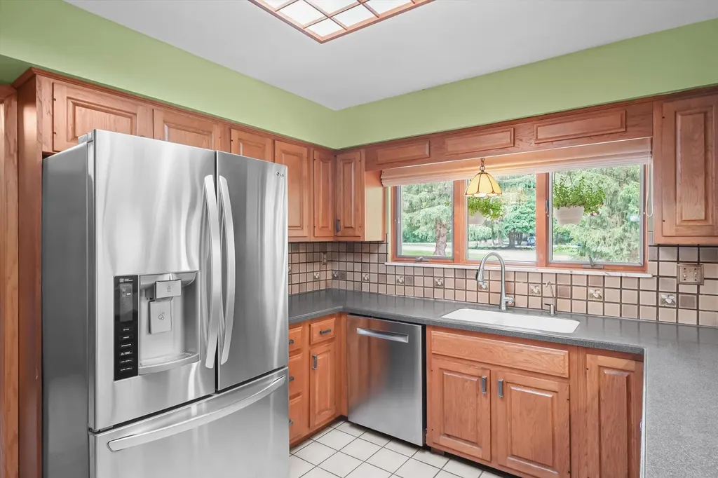 1510 York Terrace York Charter Township MI 48176
