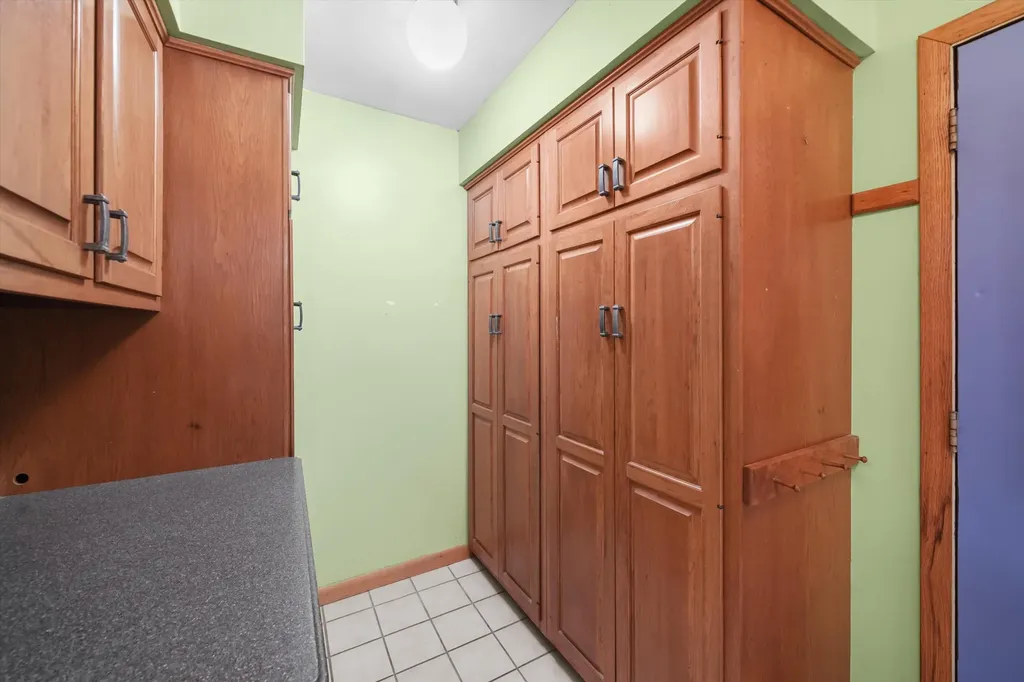 1510 York Terrace York Charter Township MI 48176