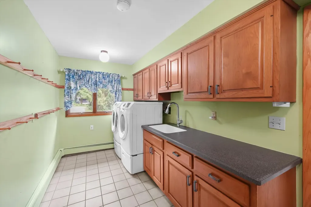 1510 York Terrace York Charter Township MI 48176