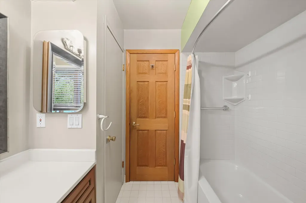1510 York Terrace York Charter Township MI 48176