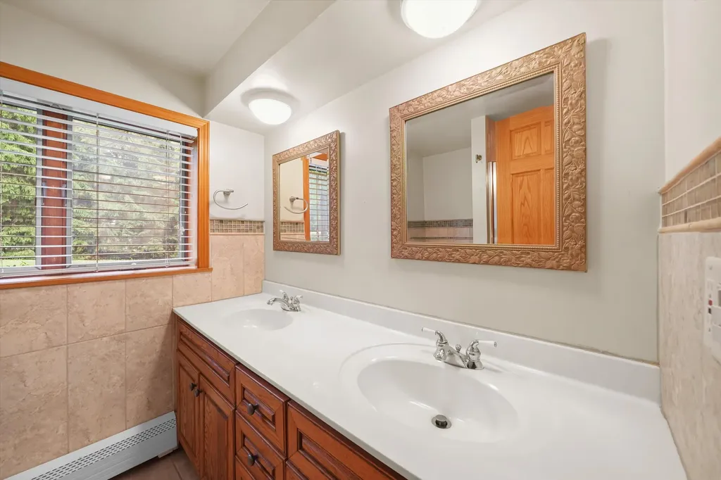 1510 York Terrace York Charter Township MI 48176