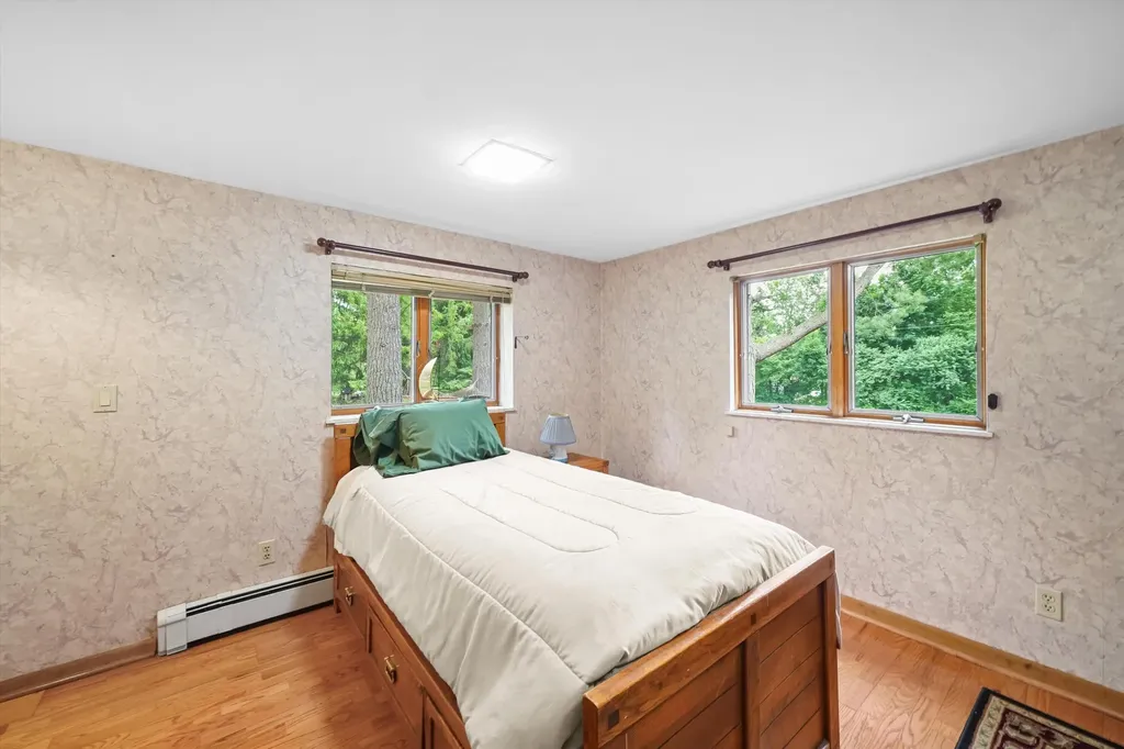 1510 York Terrace York Charter Township MI 48176