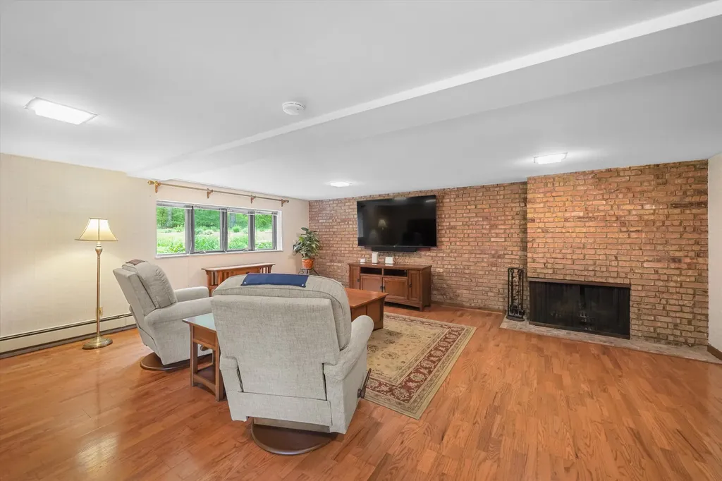 1510 York Terrace York Charter Township MI 48176