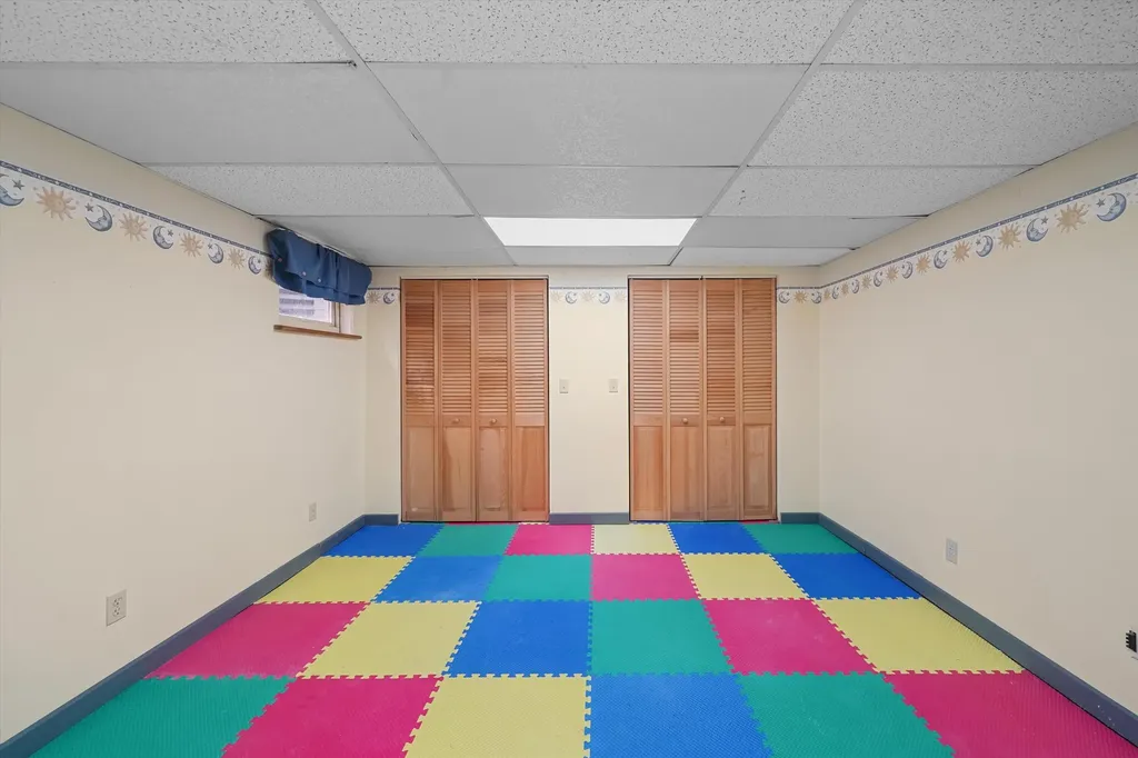1510 York Terrace York Charter Township MI 48176