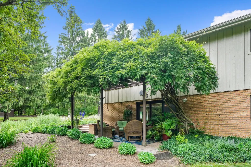 1510 York Terrace York Charter Township MI 48176