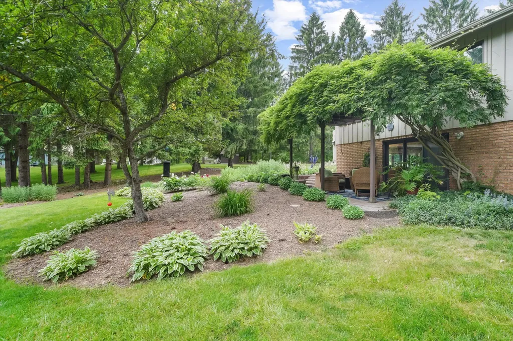 1510 York Terrace York Charter Township MI 48176