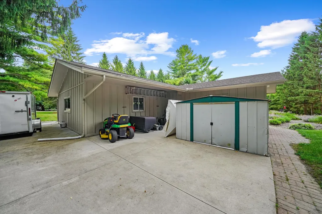 1510 York Terrace York Charter Township MI 48176