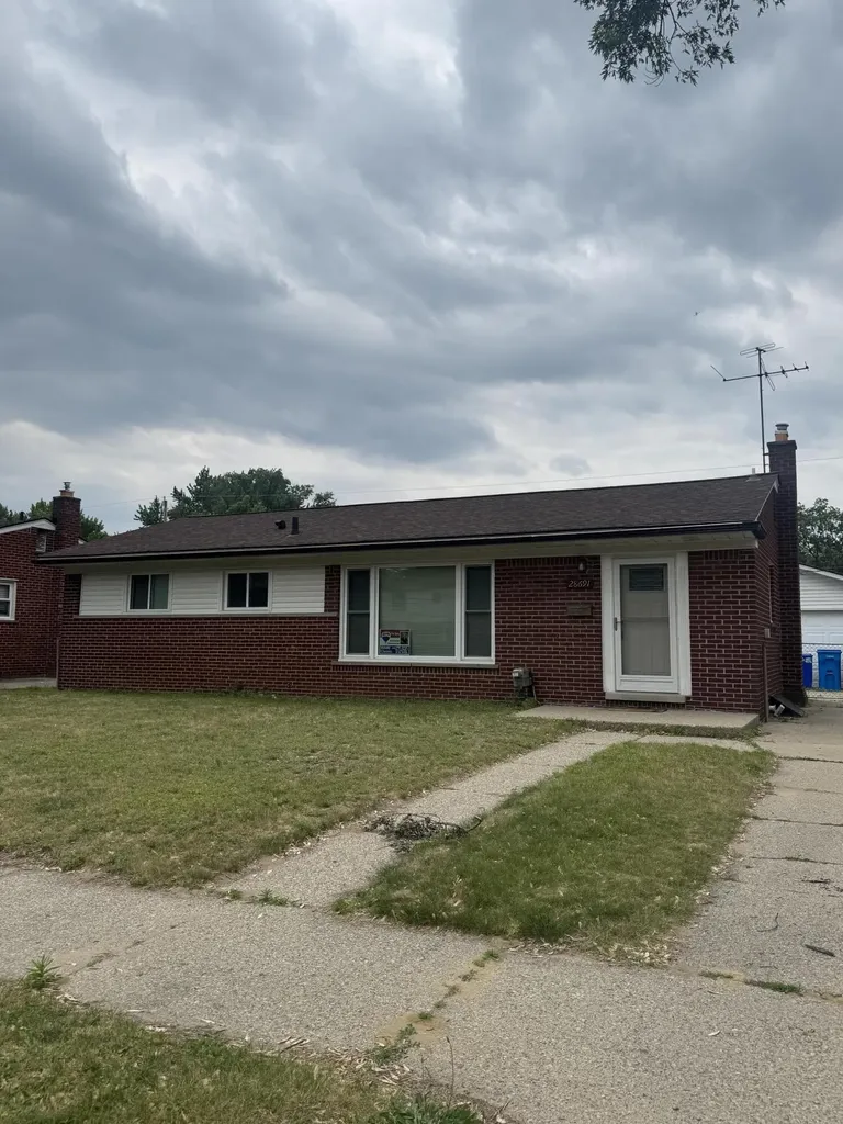 28691 Hales Street Madison Heights City MI 48071