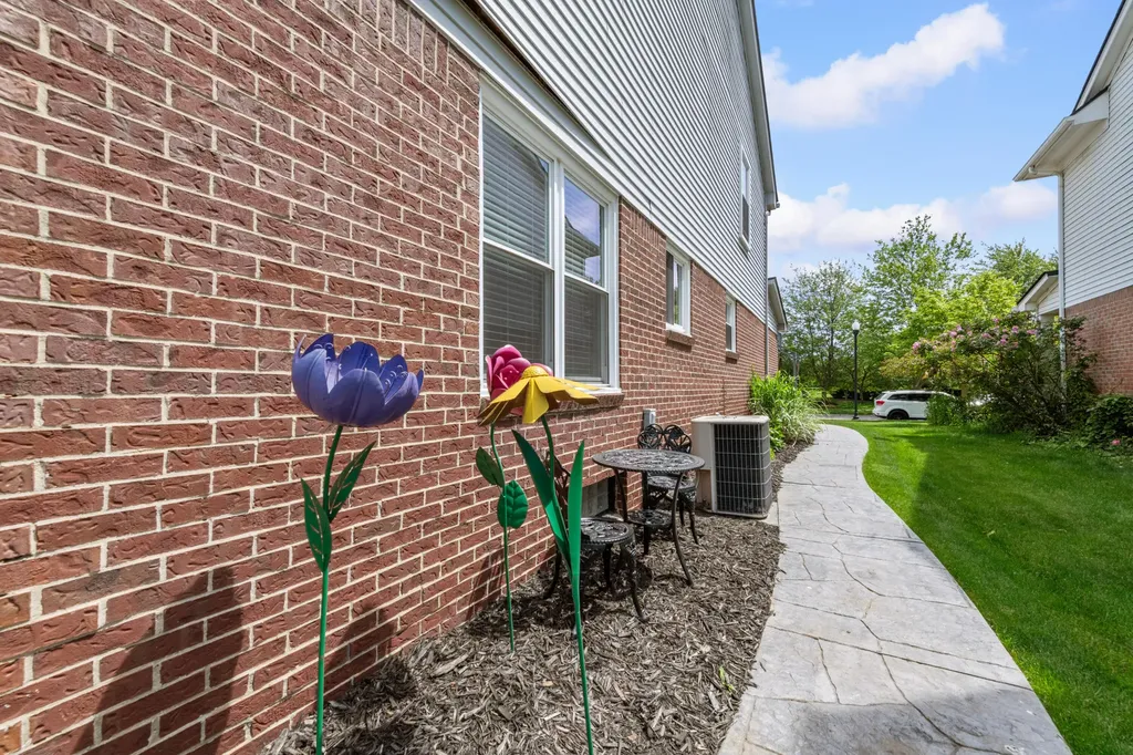 39020 Florence Avenue Westland City MI 48185