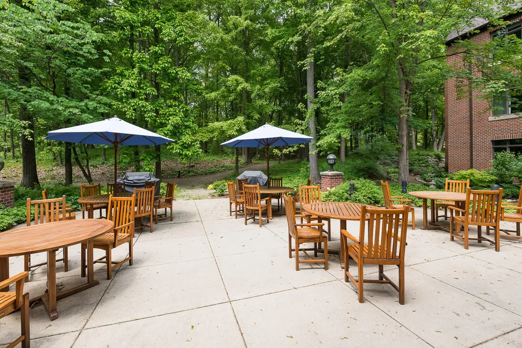 827 Asa Gray Drive Ann Arbor City MI 48105