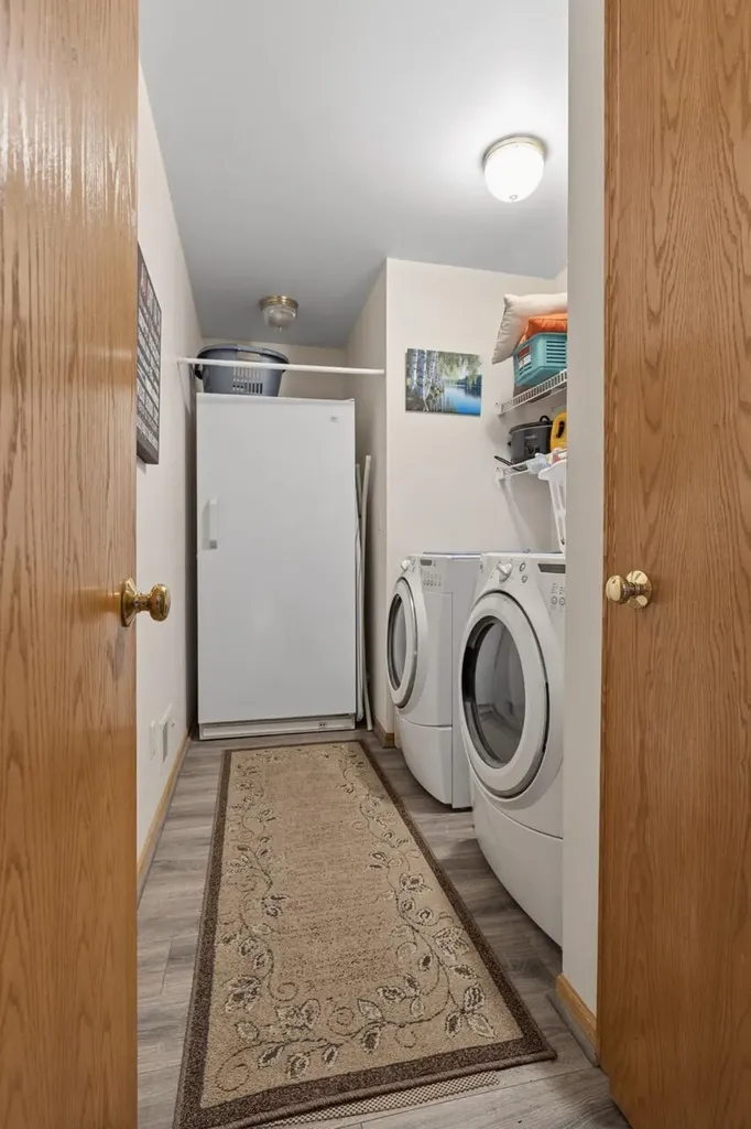 10862 Silver Lake Road Green Oak Township MI 48178
