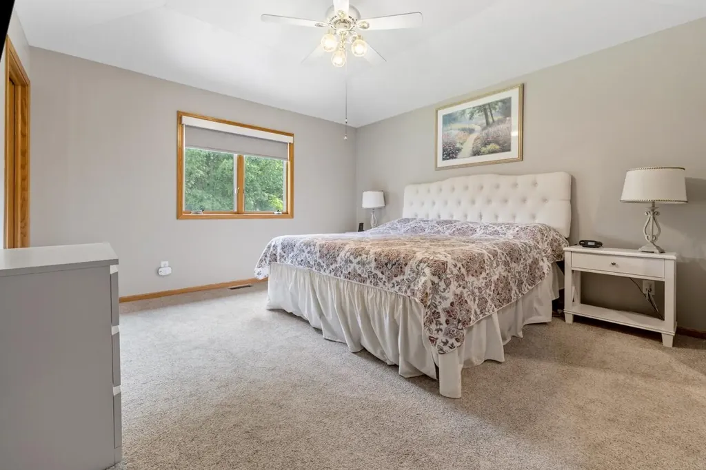10862 Silver Lake Road Green Oak Township MI 48178